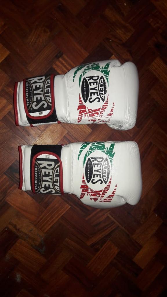 Guantes de Boxeo Cleto Reyes