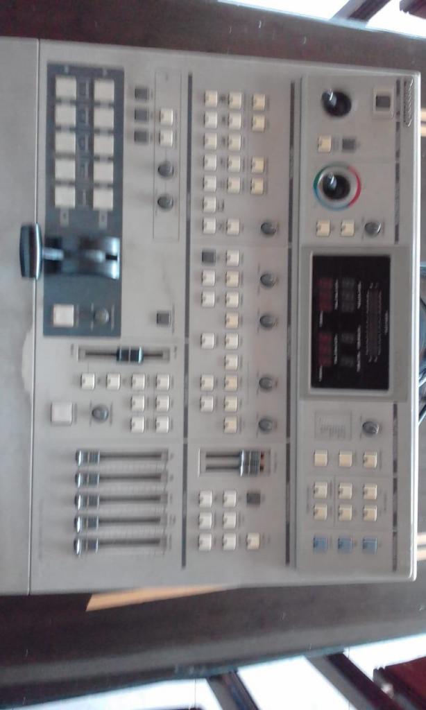 Se vende switcher