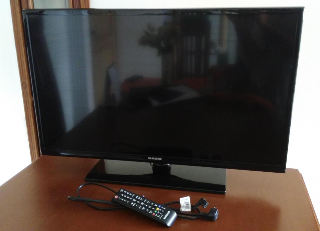 Televisor Samsung LED 32” Full HD p, serie 5,