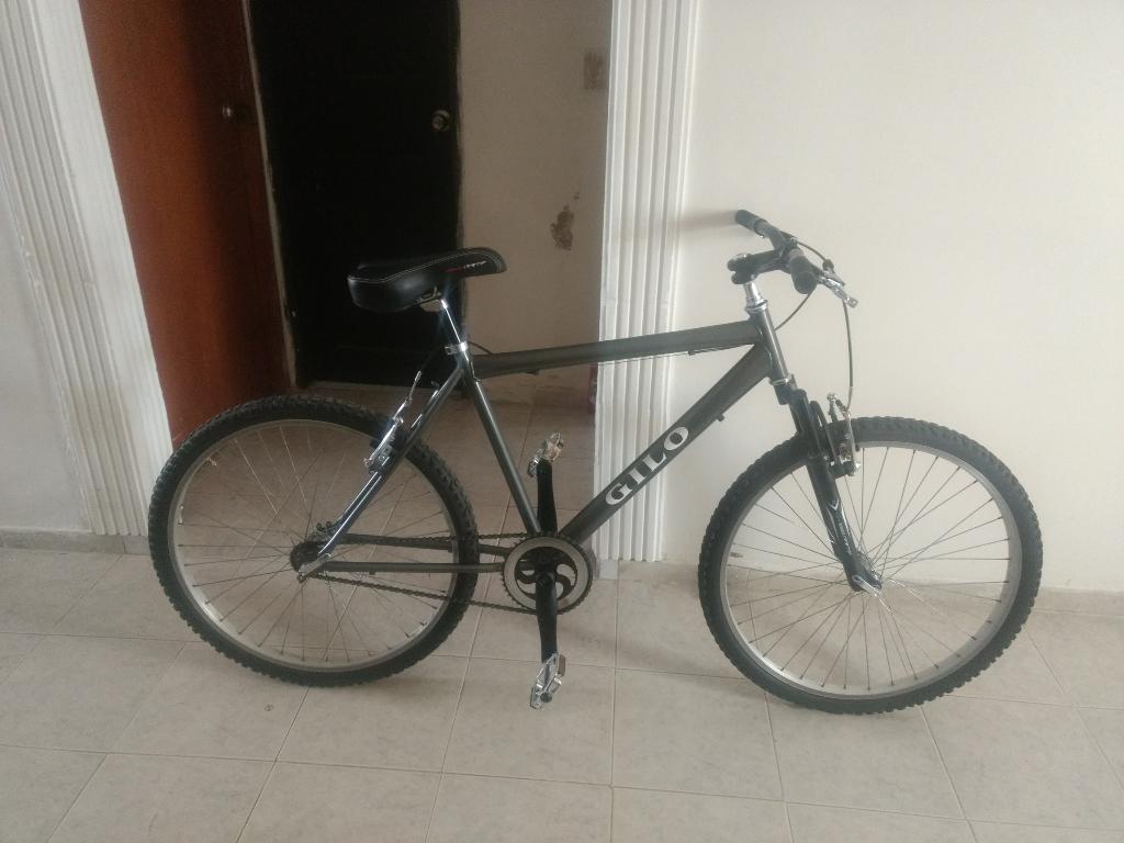 Vendo Bicicleta en Buen Estado.
