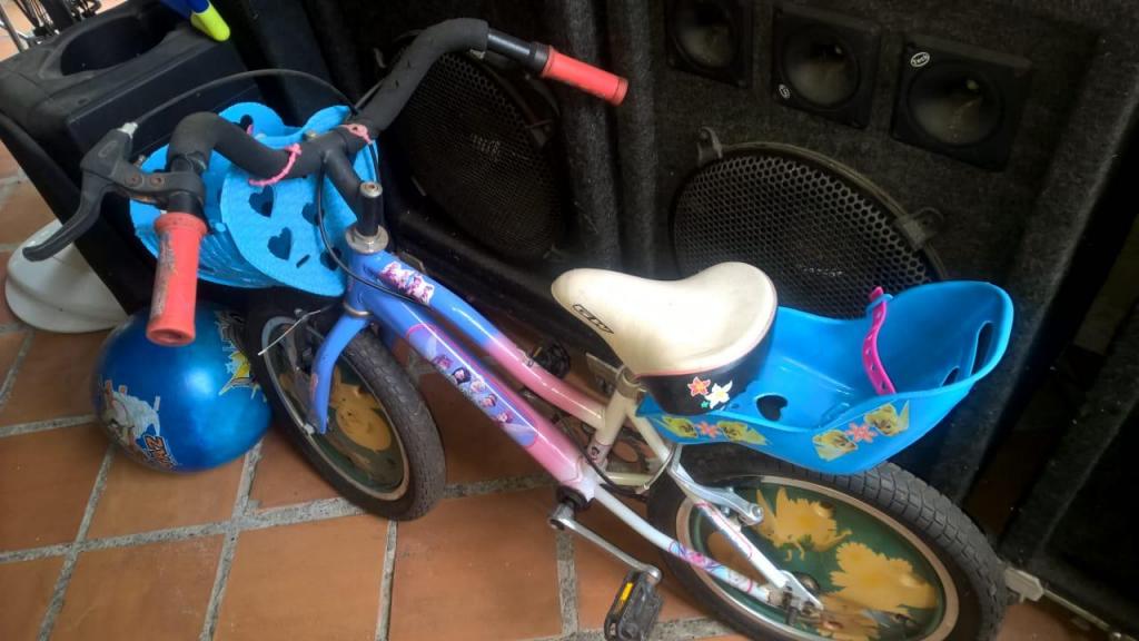 bicicleta para niña usada