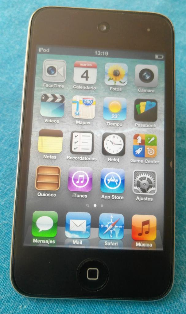 APPLE IPOD TOUCH 4g 64GB PERFECTO DOBLE CAMARA ACCESORIOS