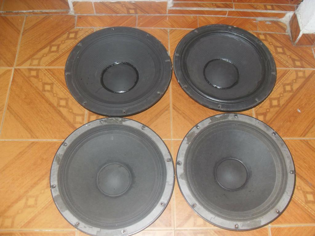 Bajos Reparados Rcf Y Sound Barrier