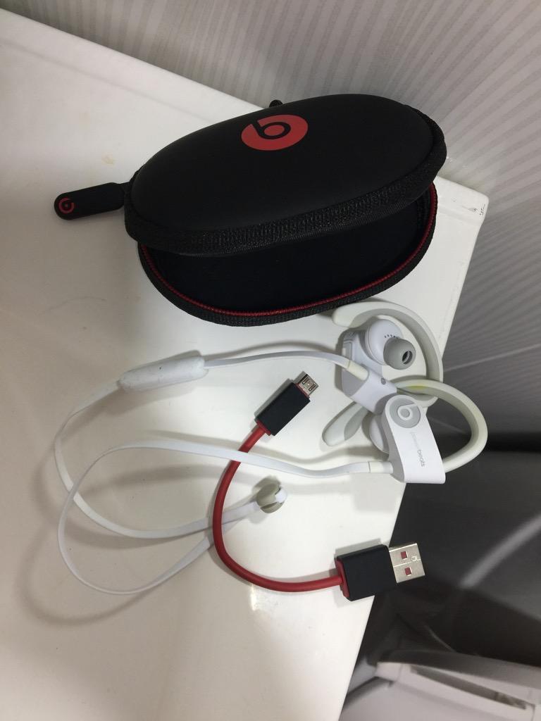 Powerbeats 2