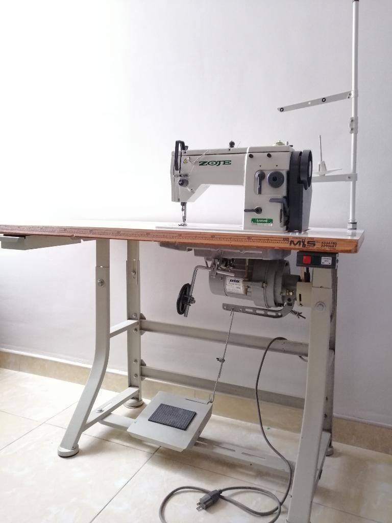 Se Vende Maquina de Coser