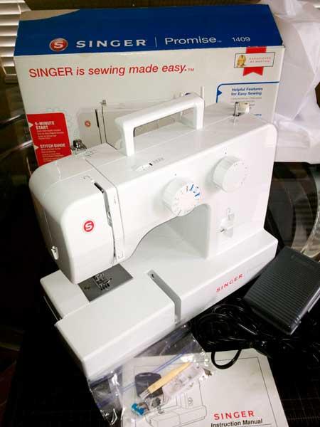 VENDO PERMUTO MAQUINA DE COSER SINGER