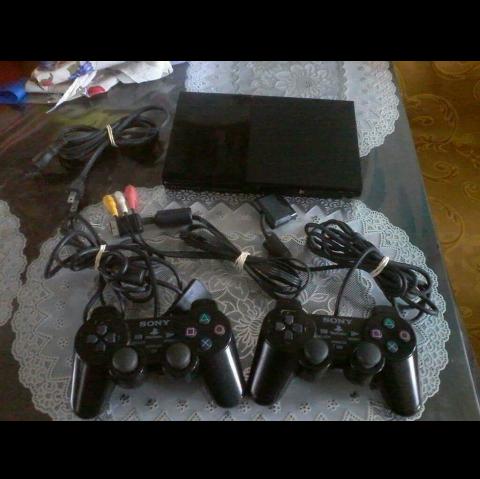 se vende play2 completo