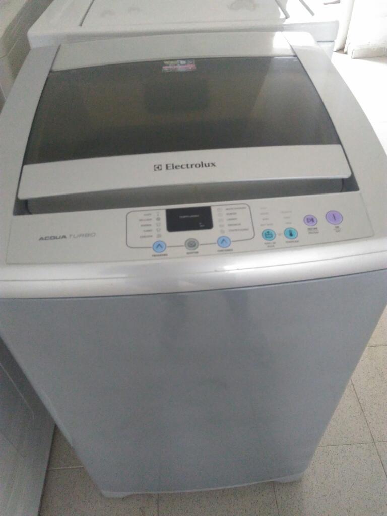 Lavadora Electrolux Digital 20lb Pequeña