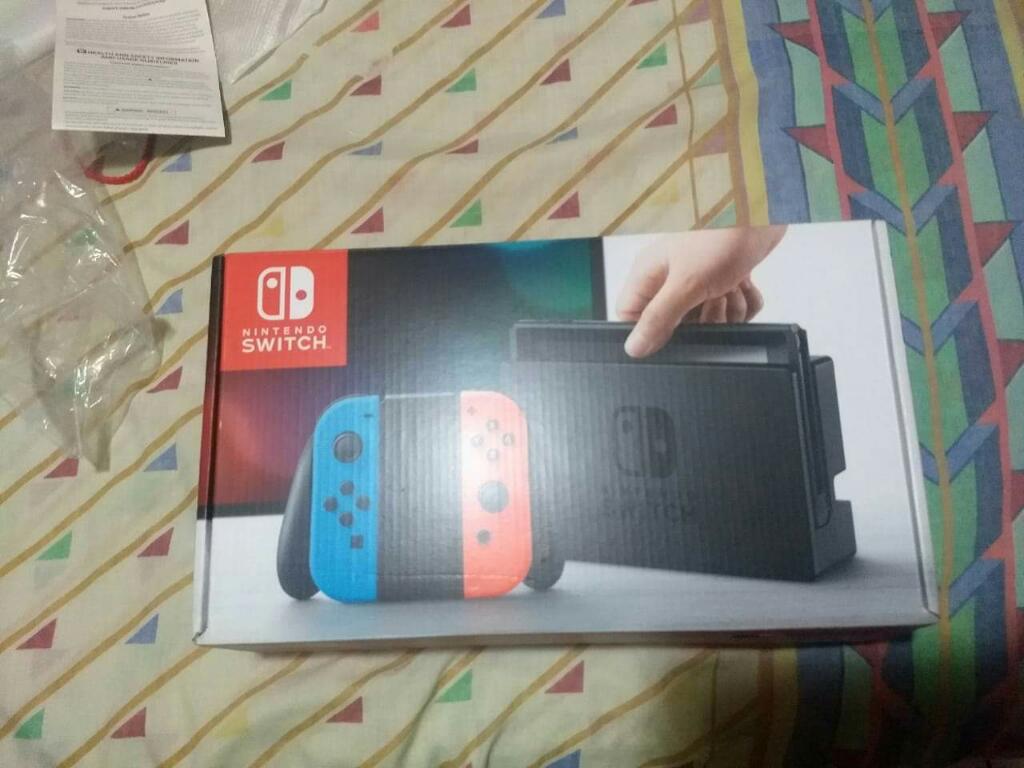 Vendo Nintendo Switch Usada con Factura