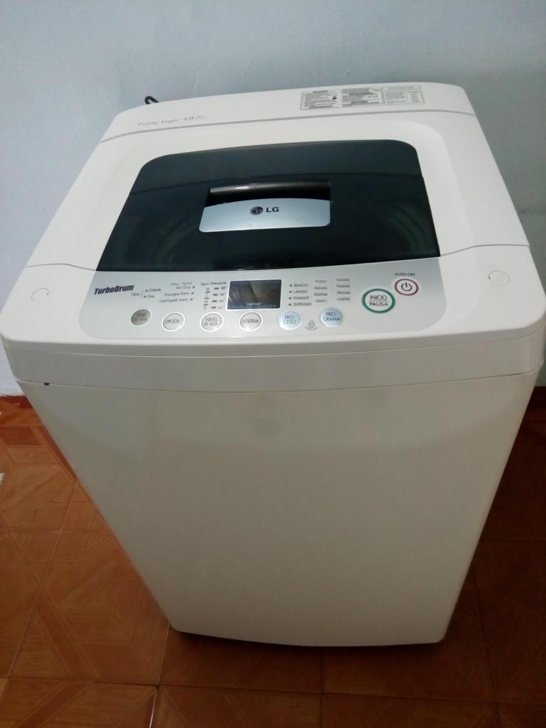 lavadora LG en perfecto estado,18 libras barata casi nueva.