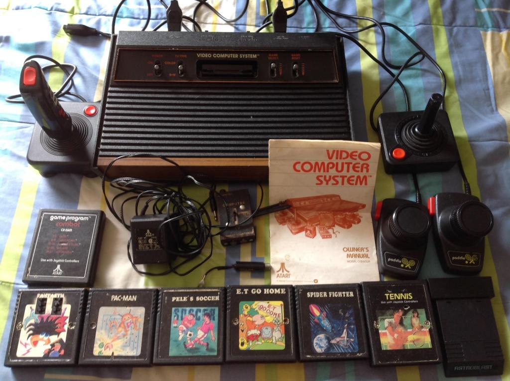 Atari : Consola 4 controles Juegos SIN PROBAR