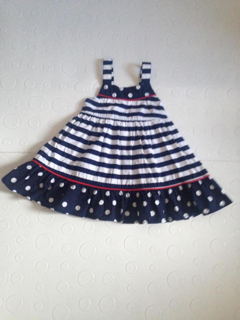 Vestido con tirantes marca Gymboree