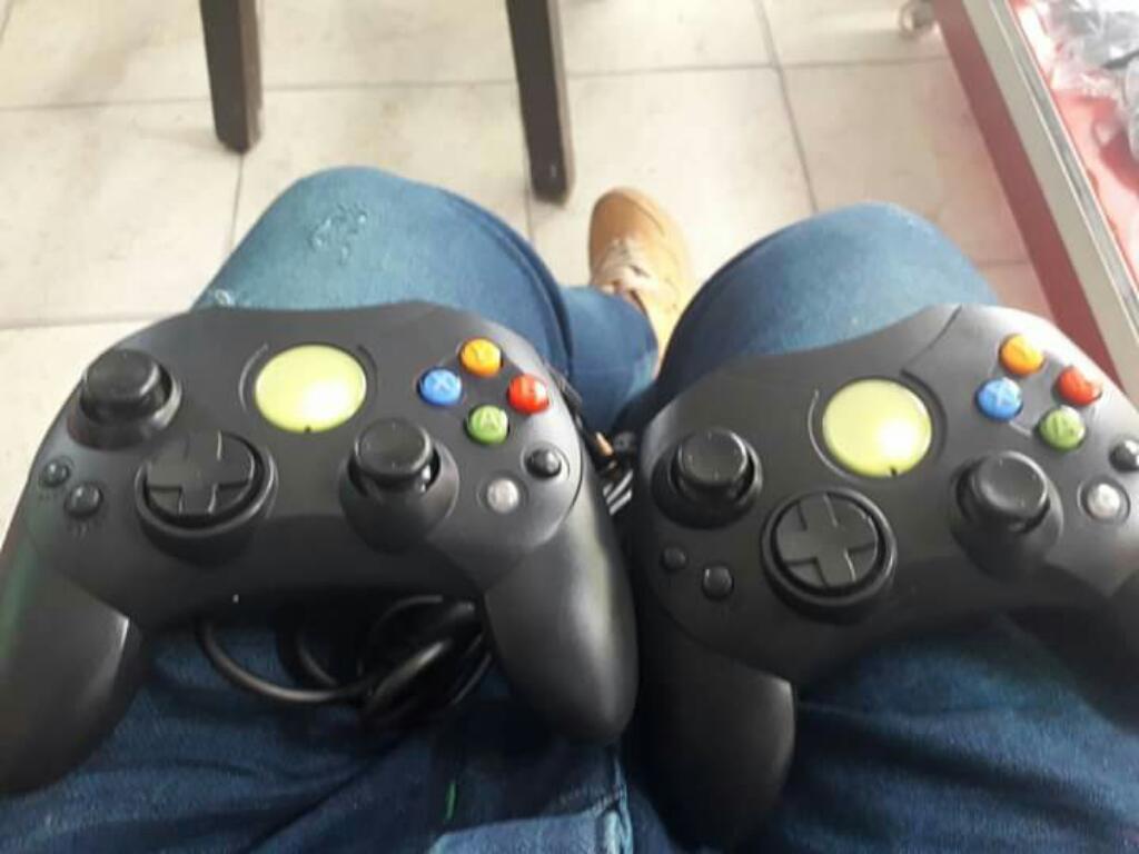 Control de Xbox Clasico en Buen Estado