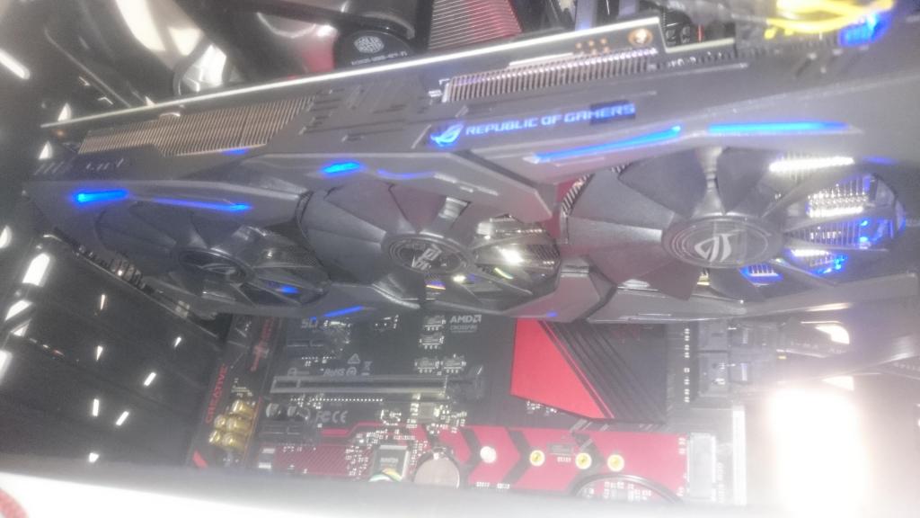 GTX ASUS STRIX  Y PROCESADOR RYZEN 