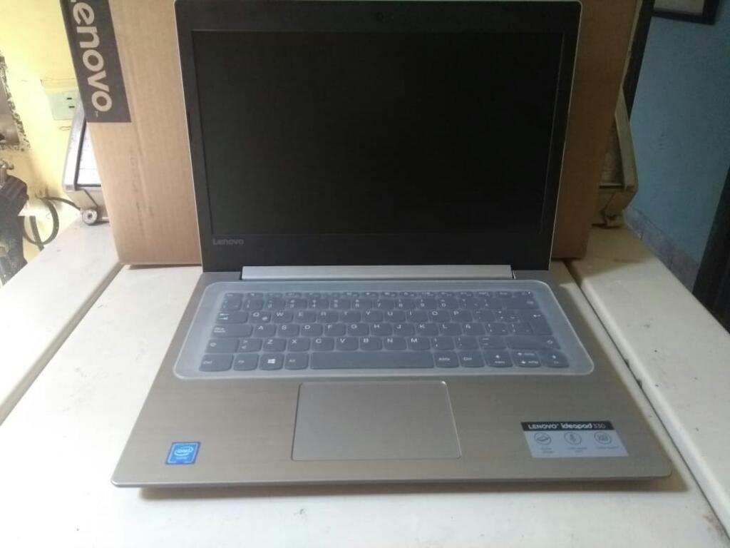 Laptop Lenovo Ideapad  Mes de Uso