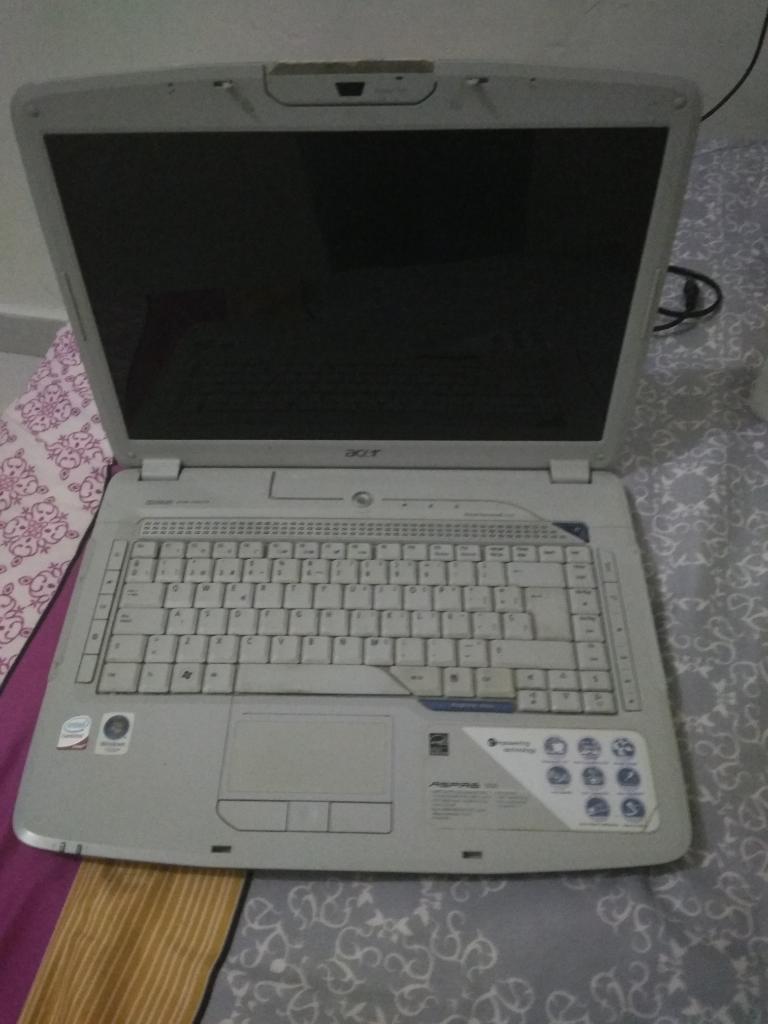 Vendo Laptop Acer para Repuesto