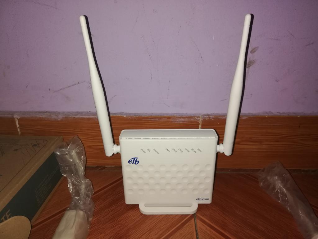 Wifi Etb Como Nuevo con Cables