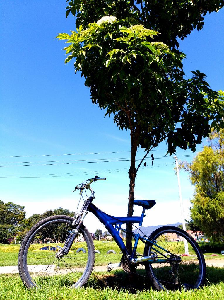 Bicicleta Todoterreno Doble Suspensió 26