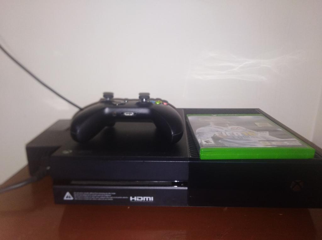 Xbox One,un Control Y 3 Juegos