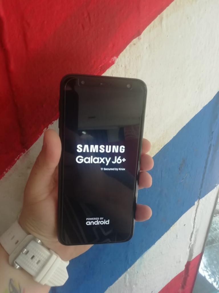 Vendo Samsung Galaxy J6 Plus