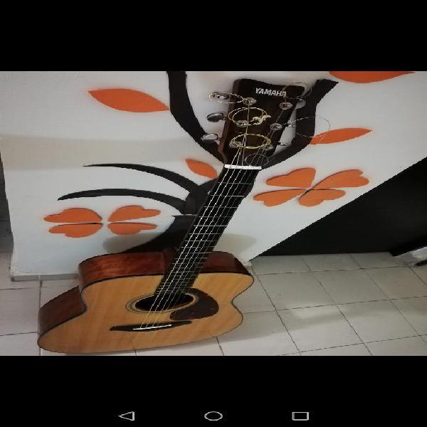 Guitarra Acústica Yamaha Serie Fg700s