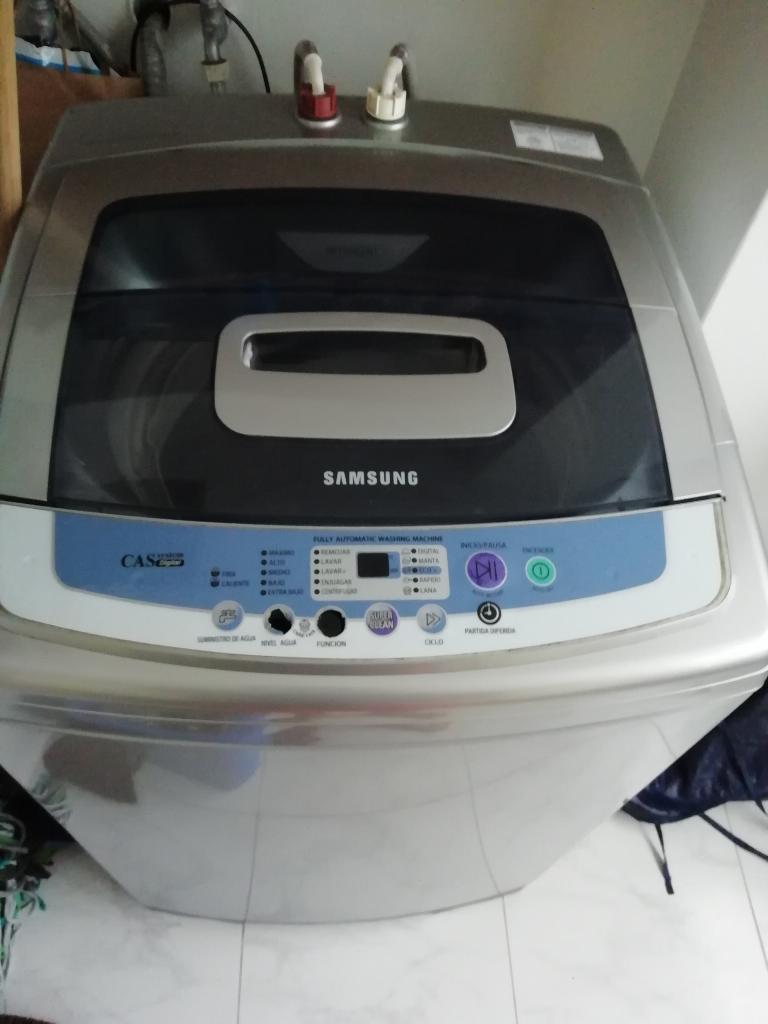Lavadora Samsung de 25lb para Reparación