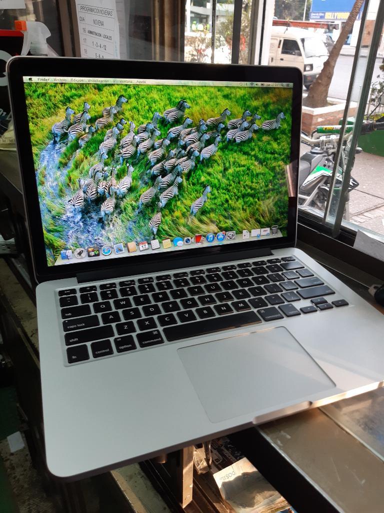 Macbook Pro Retina  Corei58ram Solid