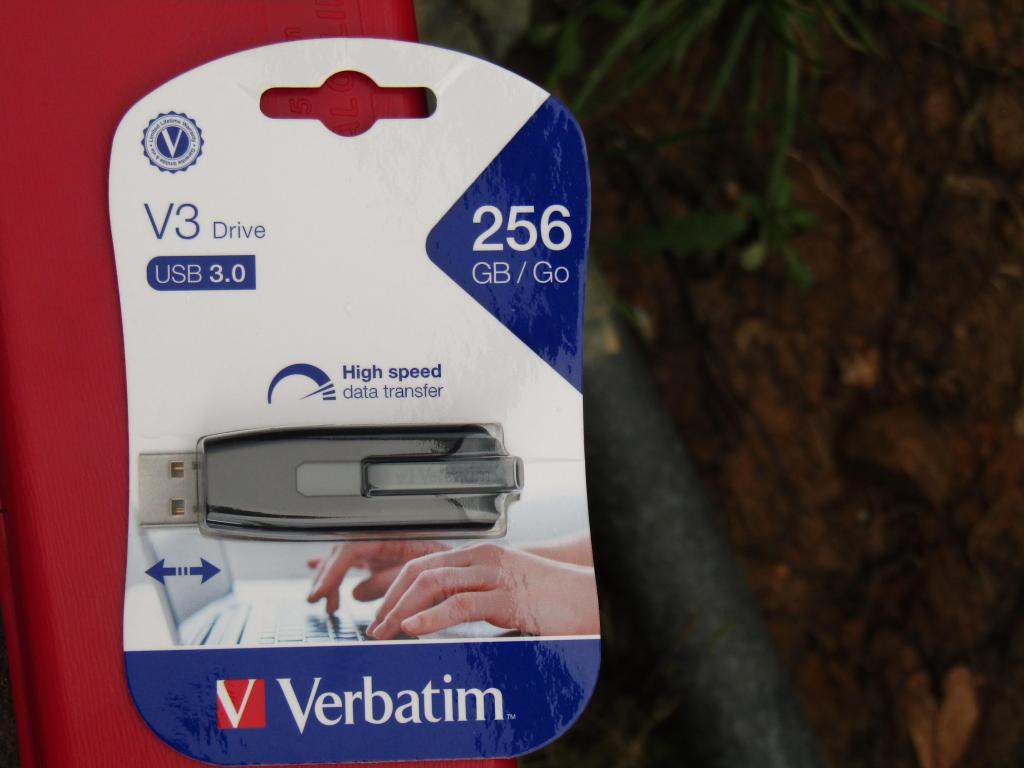 Memoria Usb 3.0 De 256gb Verbatim. Nueva!