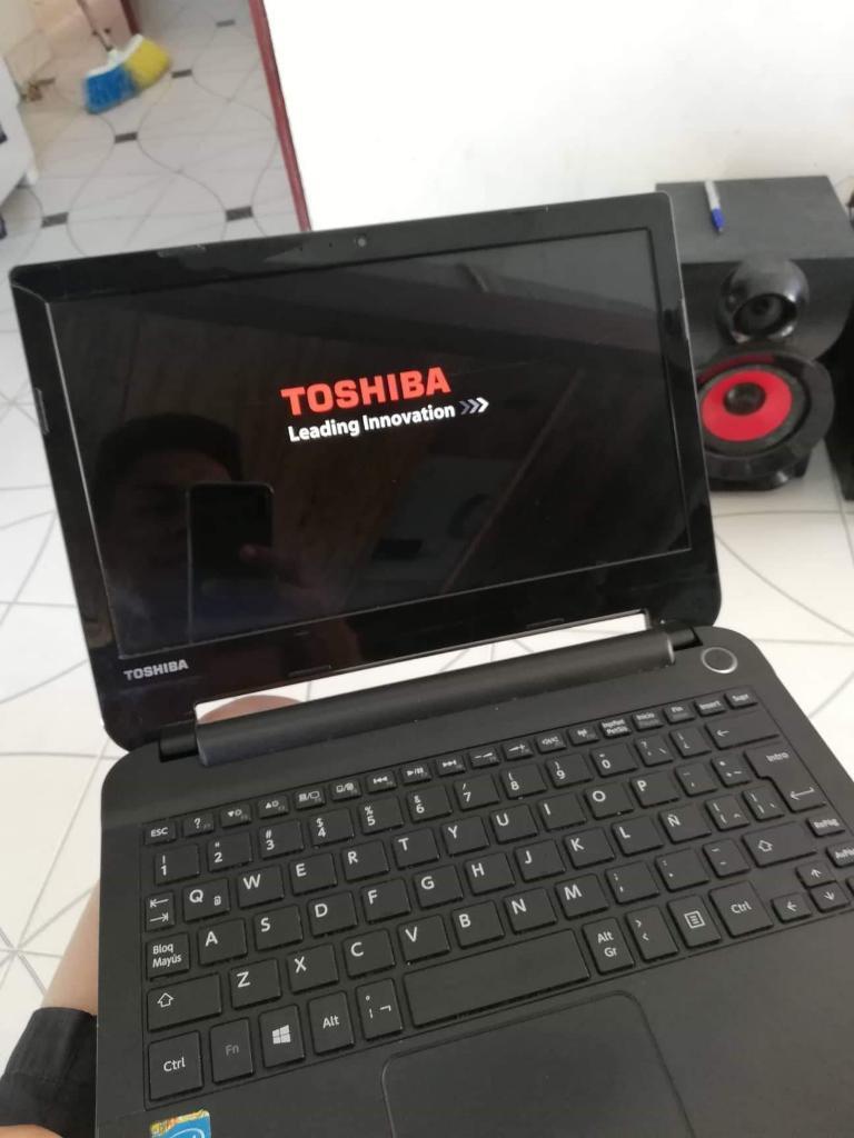 Pc Toshiba de 500 Gigas Internas Y 4ram