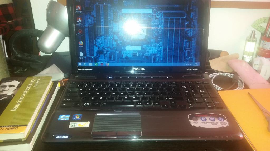 Toshiba I5 con 8 de Ram