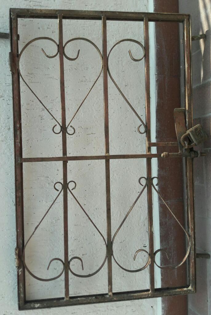 Puerta Reja Vintage 80cmx50cm