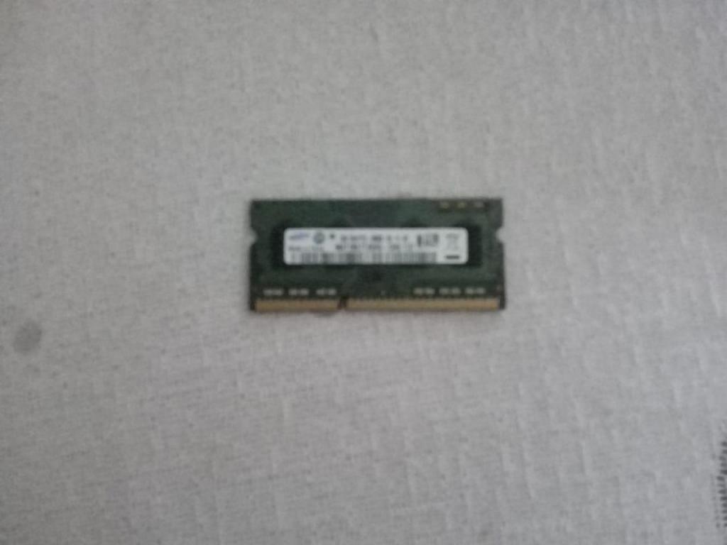 Memoria Ram de 2Gb Ddr3 marca Samsung