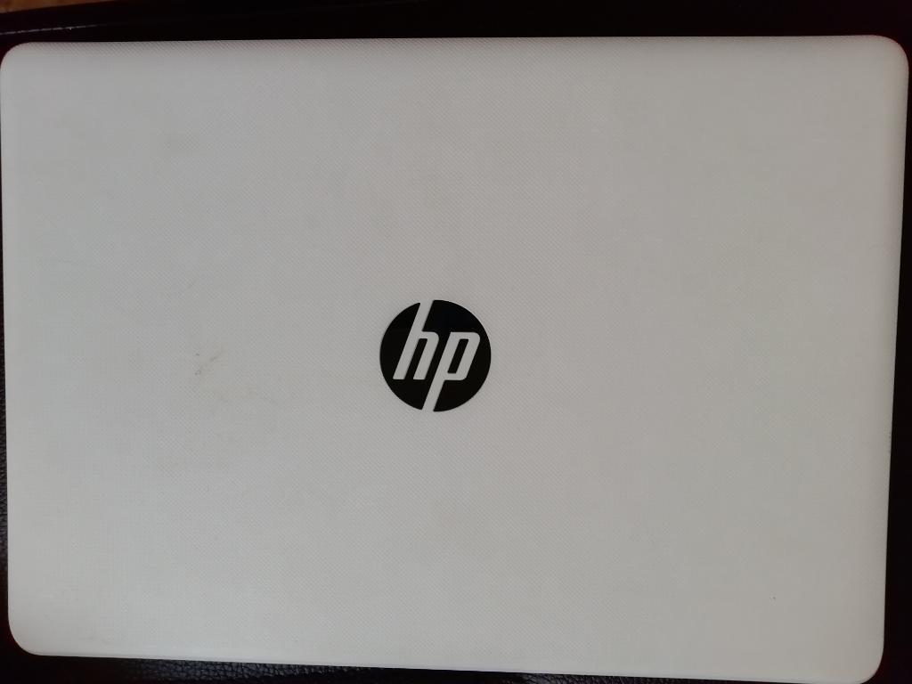 Vendo Laptop Hp 14bs006la