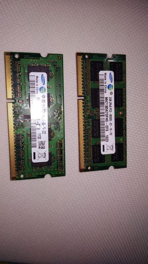 Kit 2 memoria ram 2GB DDR3 Marca SAMSUNG