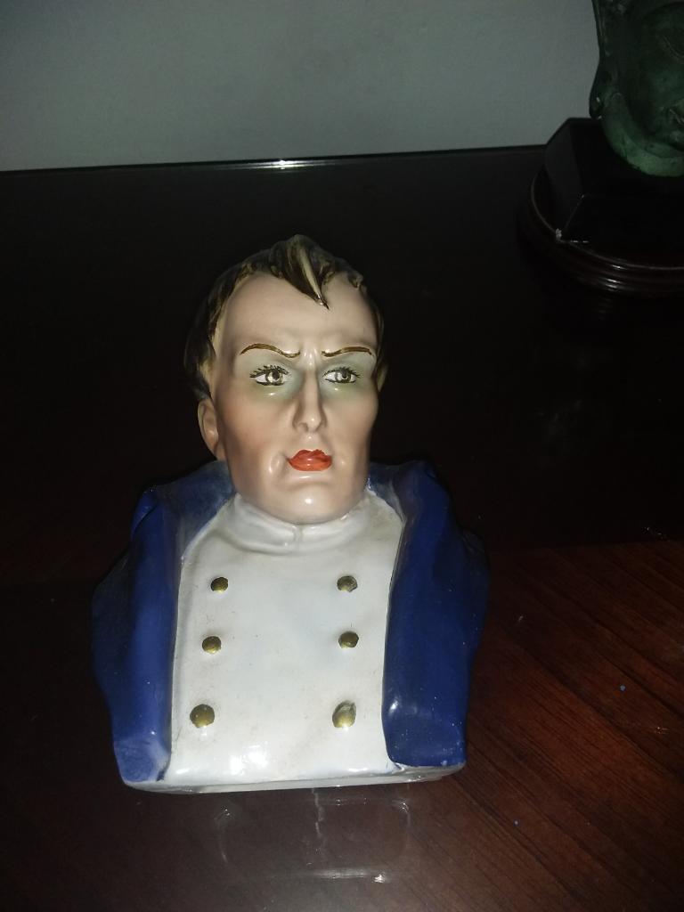 Napoleon en Porcelana
