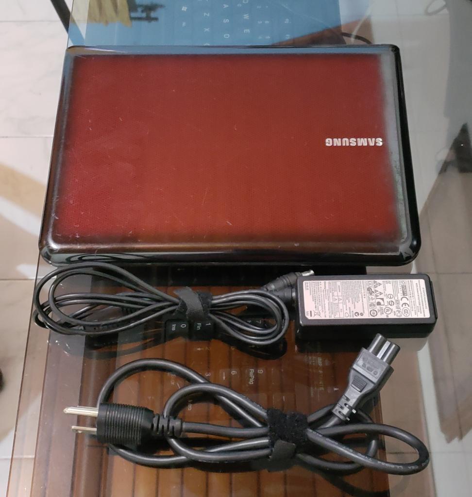 Portátil Mini Samsung Np200
