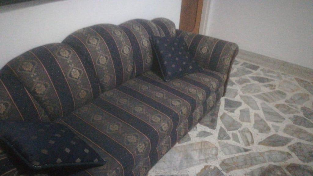 Sofa de 3 puestos