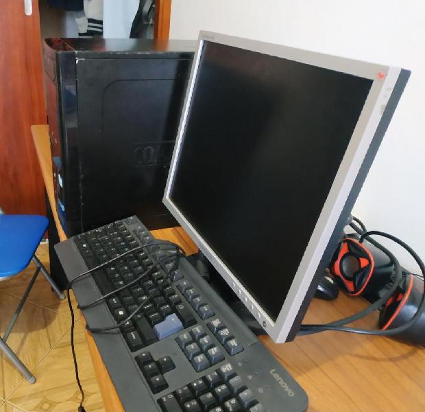 Vendo Pc de Mesa para Repuestos