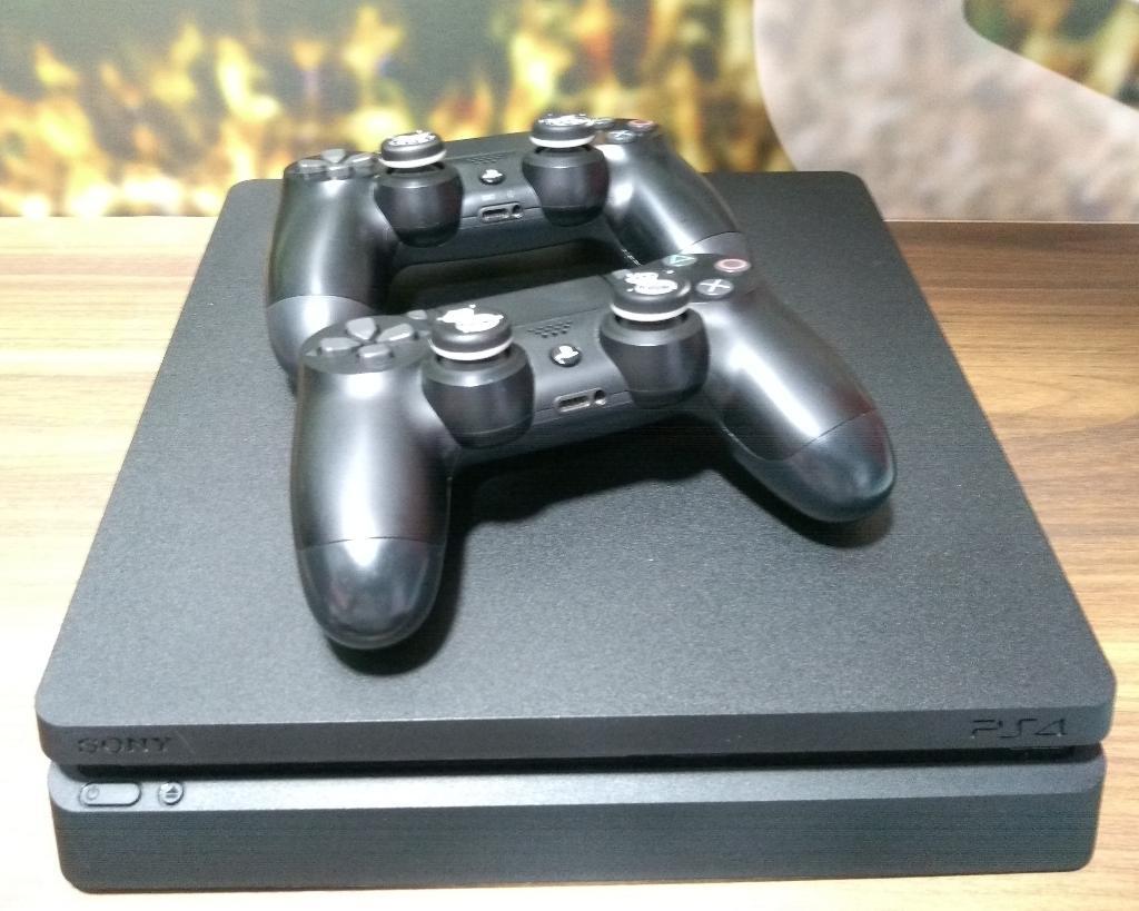Play Station 4
