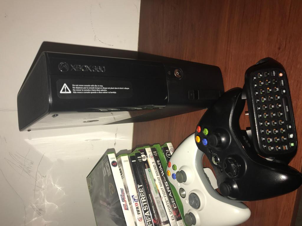 Se vende Xbox GB en buen estado