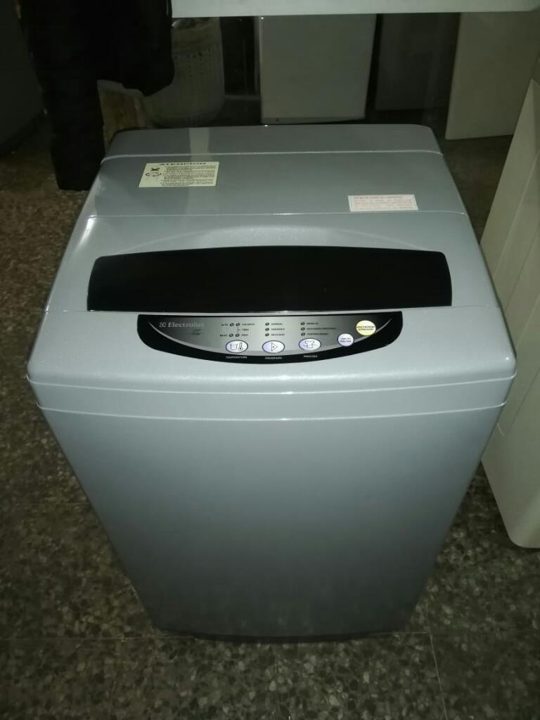 Lavadora Electrolux Digital 18lbs