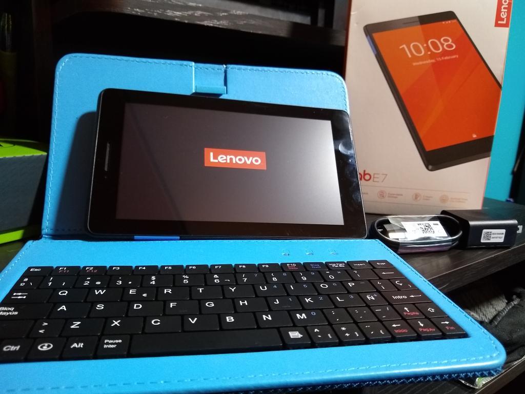 Tablet Lenovo Tab E7
