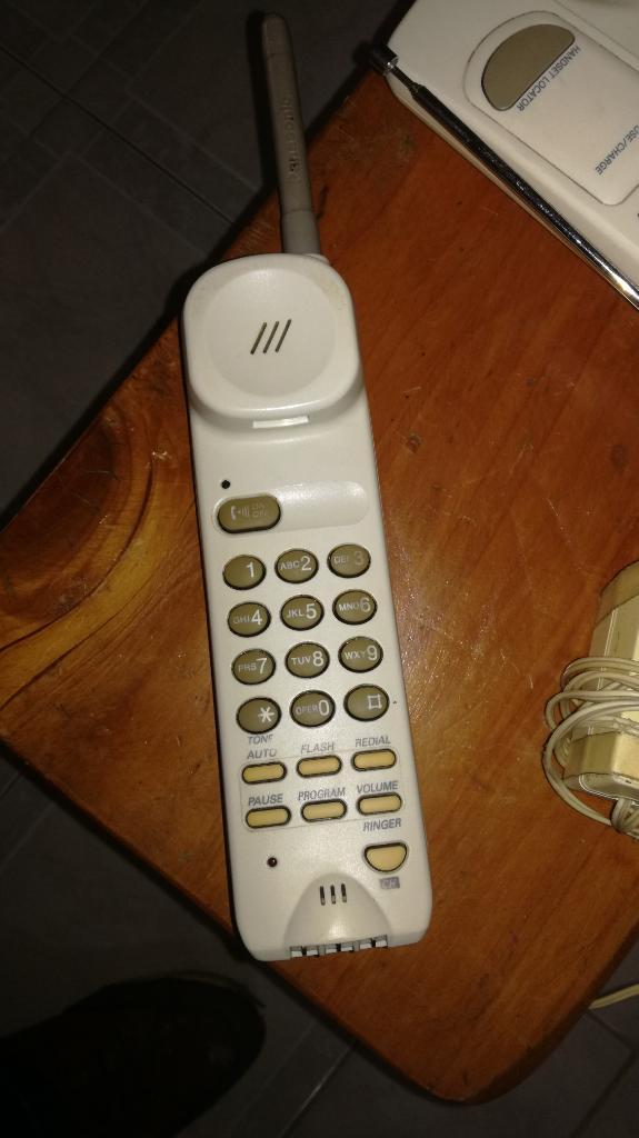 Telefono Panasonic Kxtw