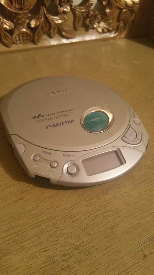 DISCMAN CD PLAYER SONY