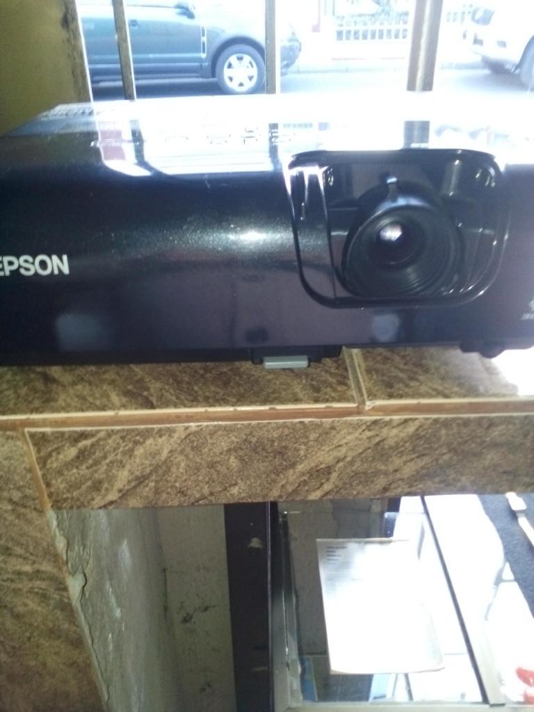 Videobeam Epson Epm S5