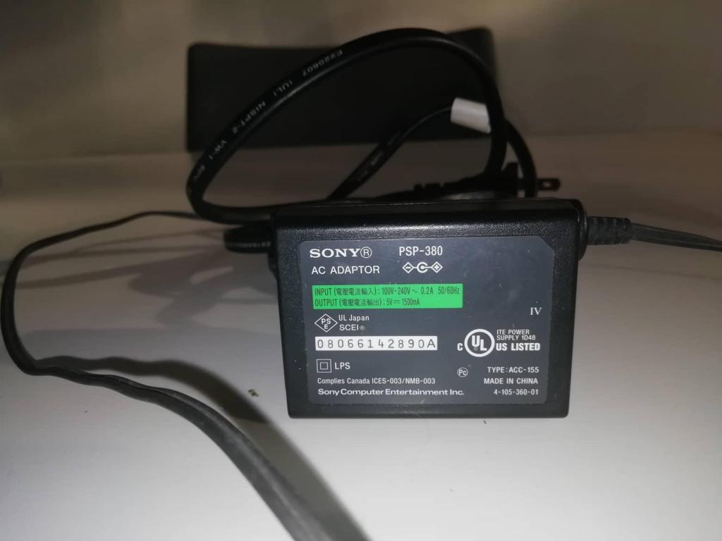 Cargador Sony PSP380