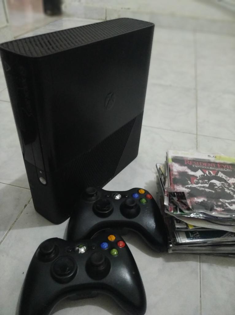 Xbox 360 E Lt 5.0 2 Controles Juegos