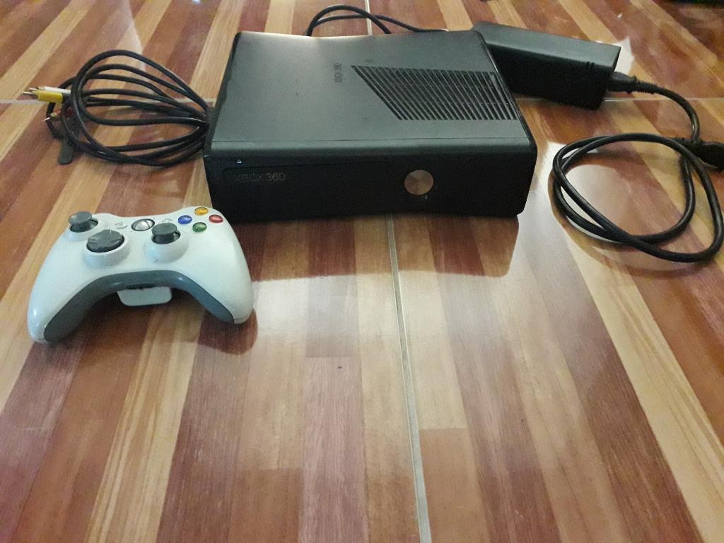 Xbox 360 Super Slim