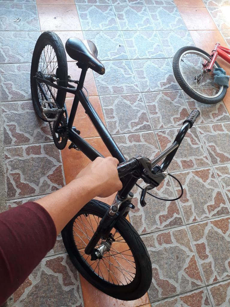 Vendo O Cambio Bici Negra Marcogw Rojo