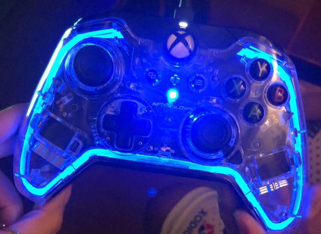Control Xbox One Prismatico Afterglow